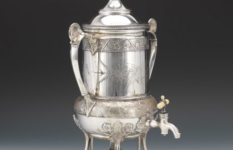 מים ששהו בלילה בכלי מתכת