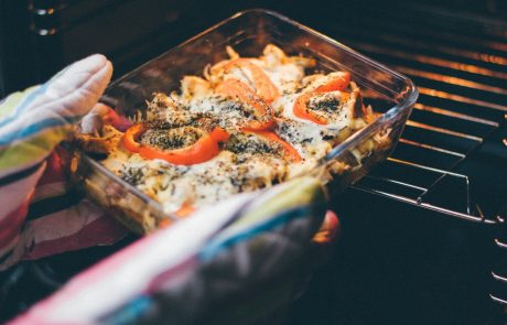 'נראה כמבשל' בחזרה לכירה