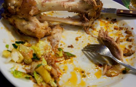 שטיפת הכלים אחרי סעודה שלישית