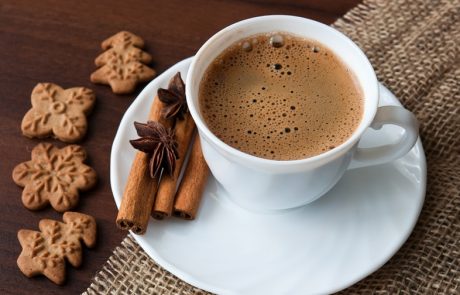 אכילה ושתיה קודם קריאת שמע שחרית