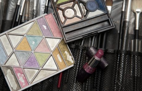 ספריי מקבע איפור