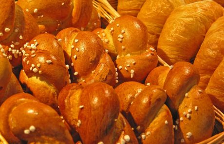 חובת אכילת פת בסעודות שבת