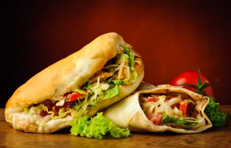 ברכה על כריך מלחמניה מזונות